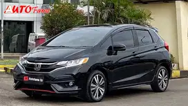 Honda New Jazz 1.5 RS AT FACELIFT LED Headlamp Digital AC NIK 2017 Akh