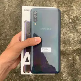 SAMSUNG A70 RAM 6/128 BLACK FULLSET -RESMI SEIN