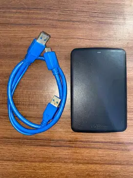 DIJUAL HARDISK EKSTERNAL 1TB 3.0 TOSHIBAT KONDISI MULUS