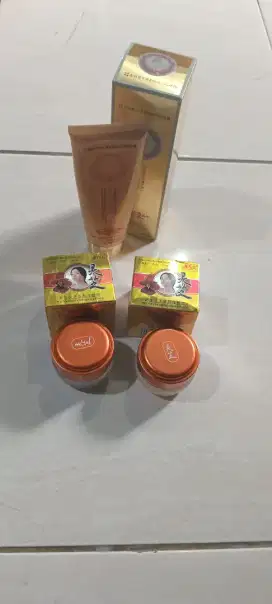 Skincare yuchunmei ganoderma gold