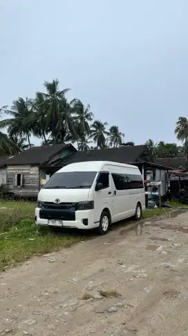 Toyota Hiace Commuter Tahun 2022