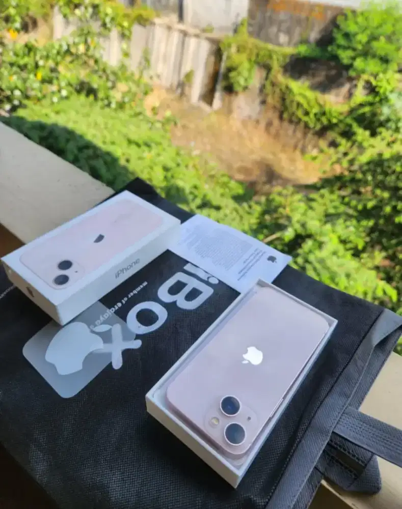 Iphone 13 128 GB iBox Kondisi Masih Seperti Baru