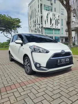 Toyota Sienta V 1.5 Matic Th 2019