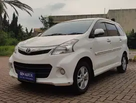 KILOMETER RENDAH TDP 6,JT Toyota Avanza 1.5 Veloz Bensin-AT Putih 2013