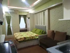 DI SEWA APARTEMEN, INTERIOR MEWAH,TENGAH KOTA SEMARANG