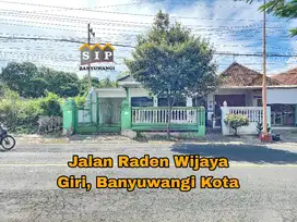 Dijual Rumah Strategis Jalan Provinsi Raden Wijaya Giri Banyuwangi