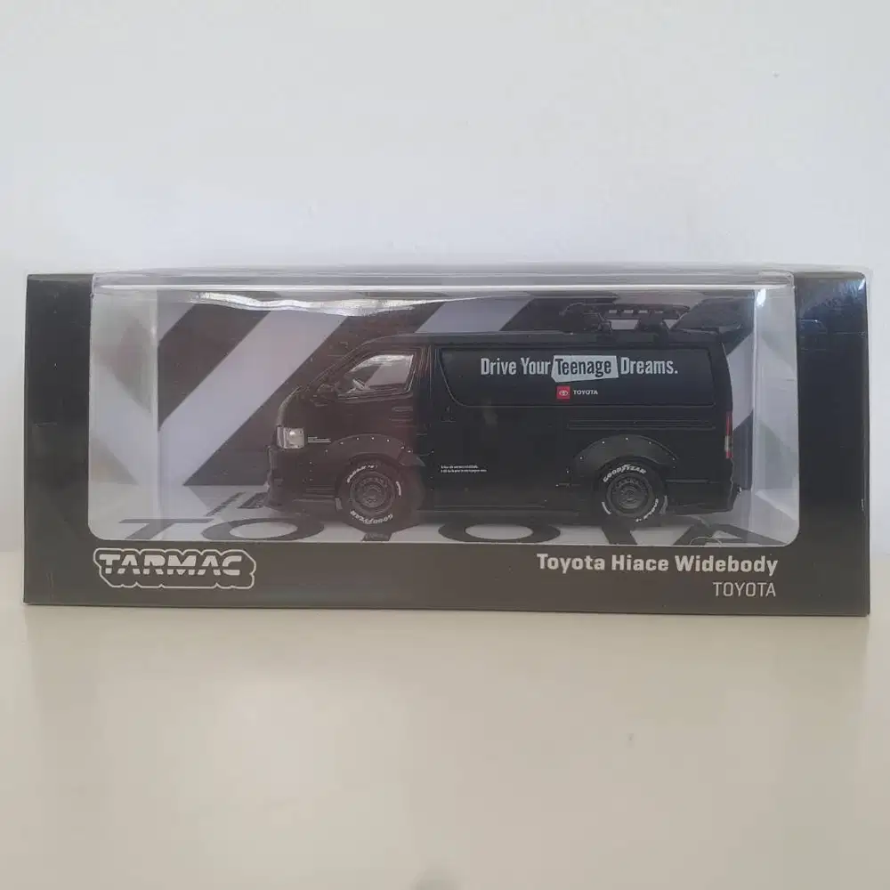 Tarmac Works Toyota Hiace Widebody 1/64 (Black, Hitam, Drive Your)