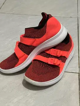 Sepatu Running Nike