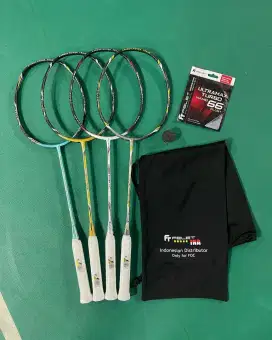 Raket badminton FELET CARBON WOVEN18