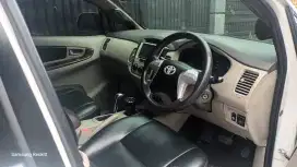 Innova G AT 2012 - Diesel