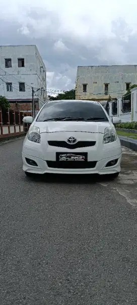 Toyota Yaris s limited