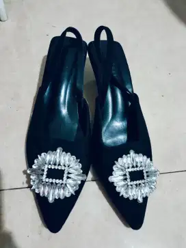 Sandal sepatu heels