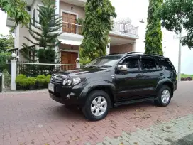 Jual fortune Diesel 2010..MT transmisi