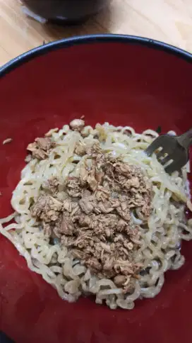 Dicari tenaga kerja wanita untuk jaga tempat makan bakmi ayam