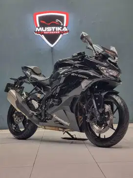 Kawasaki ZX25R Layar TFT 2022 Akhir Gres baru - Zaky Mustika