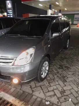 Nissan Grand livina 2012 Bensin