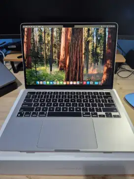 Macbook Air M2 8/256 Like New