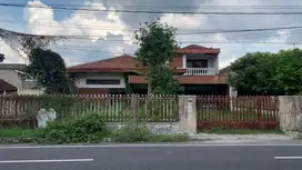 Dijual Rumah dan Tanah jalan Margobawero Madiun