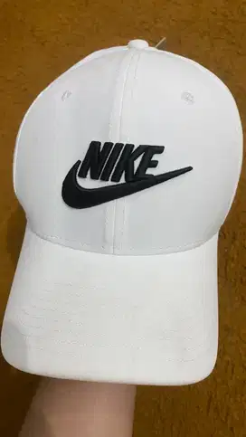 Topi nike ukuran L/XL