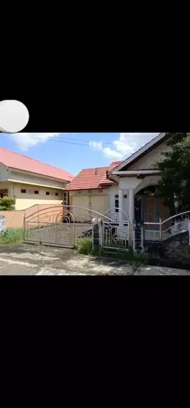 Dijual Tanah bonus Rumah (bangunan)