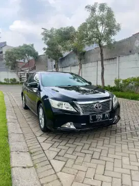 Camry 2.5 V matic kondisi bagus siap pakai