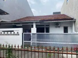 Rumah Asri, Bagus dan Strategis Siap Huni di Perumnas Klender Jaktim