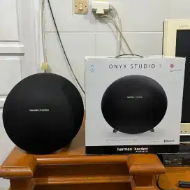 Harman Kardon Onyx Studio 3