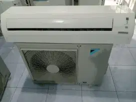 AC second Daikin 2.5 PK BERGARANSI !!!