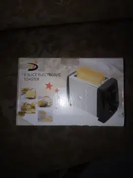 Pemanggang Roti (Toaster) Baru