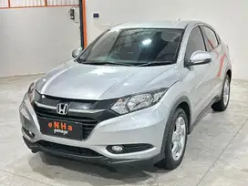 Km 42rb.. Honda HRV 1.5 S CVT AT 2017.. eNHa garage Semarang..