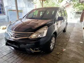 Nissan Grand Livina 2013