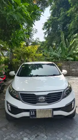 Kia sportage 2012 manual terawat