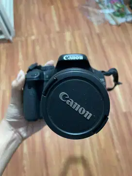 Kamera DSLR Canon 550D