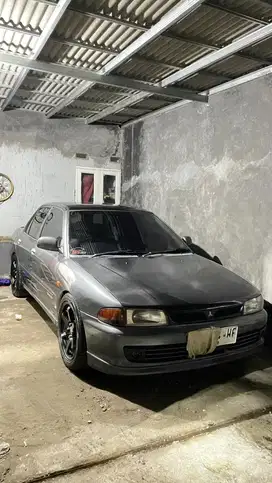 Mitsubishi Lancer Glxi 1996