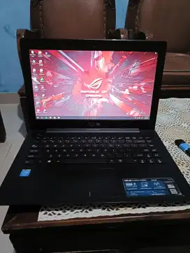 Laptop Asus tipe x453 layar 14inci