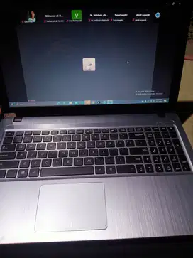 Laptop merek asus minus di baterai dan keyboard