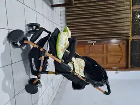 Di jual stroler merk Baby Does