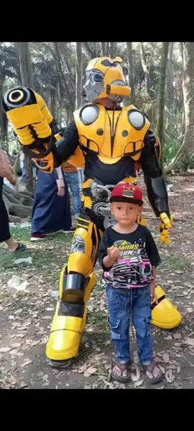 Kostum robot Bumblebee