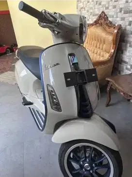 Vespa primavera S 2022