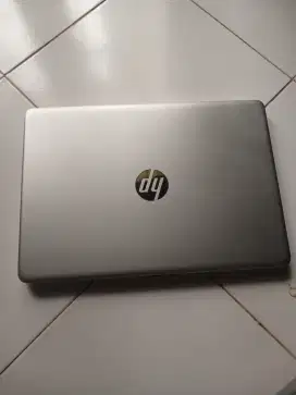 Laptop HP 14-DK1025WM AMD ryzen 3 3250U  RAM 4GB