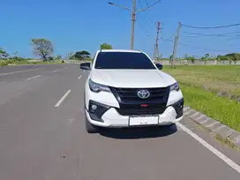 Toyota Fortuner VRZ TRD Matic 2018