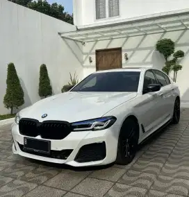 MURAH CASH PRICE. BMW 530i G30 Luxury 2017 M Sport 520i