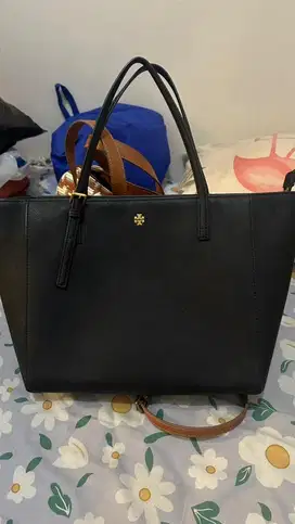 Emerson Small tote black