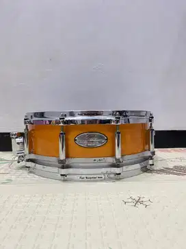 Snare drum pearl free floating maple 14 inch