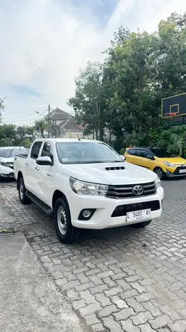 Toyota Hilux 2017 Double Cabin