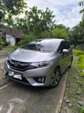 Dijual Honda jazz RS gk5 matic 2015i