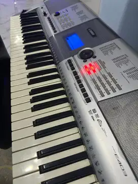 keyboard yamaha psr E-404