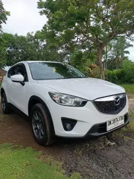 Mazda putih 2013