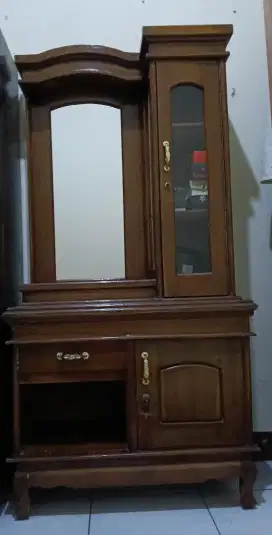 MEJA RIAS KACA SECOND