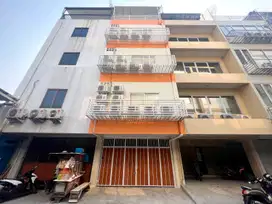 Ruko Hasyim Ashari 5x19m 5 lantai (kost baru), furnished bagus